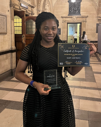 Mary Adeyemo with her SU Award